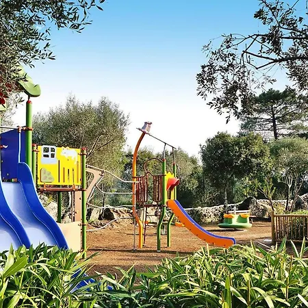 Salina Bay, Vecchio, Pool Side Apartment